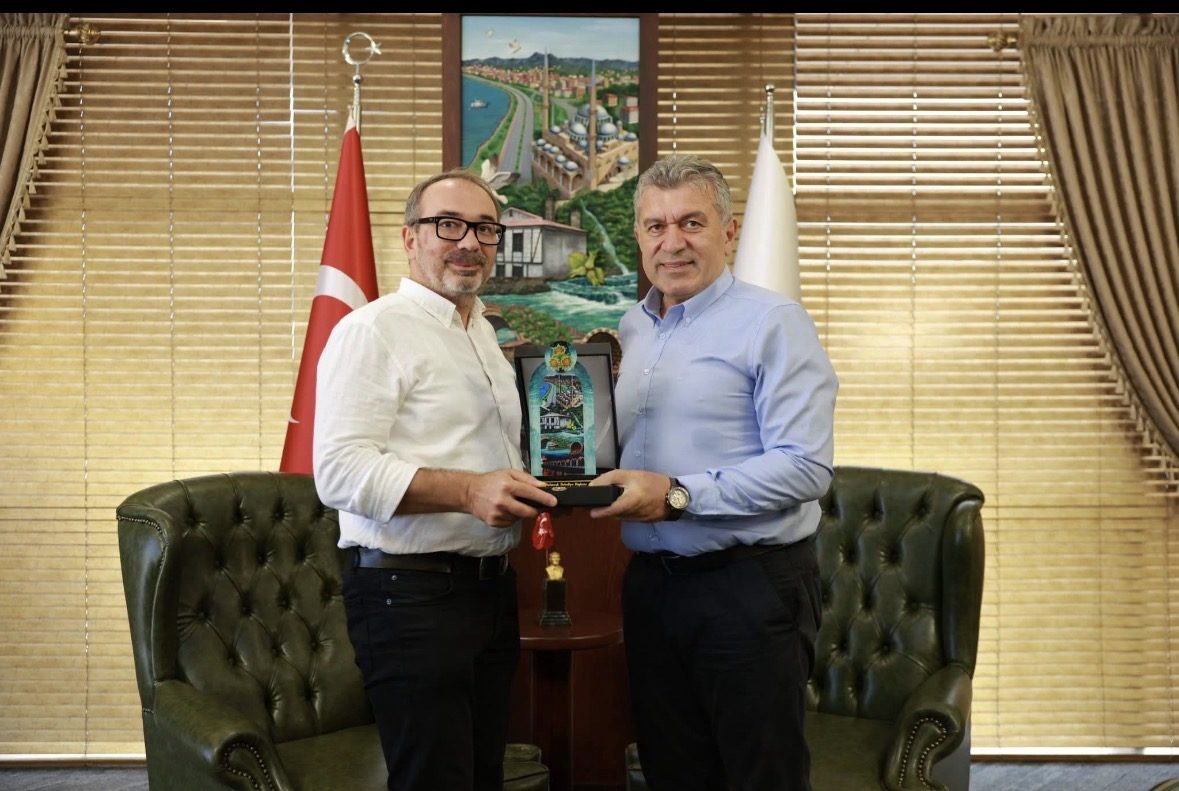 Yunanistan Ateşesi Sezgin Apaydın’dan Belediye Ziyareti